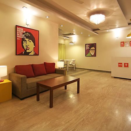 Oyo Flagship Galleria Market Hotel Gurgaon Luaran gambar